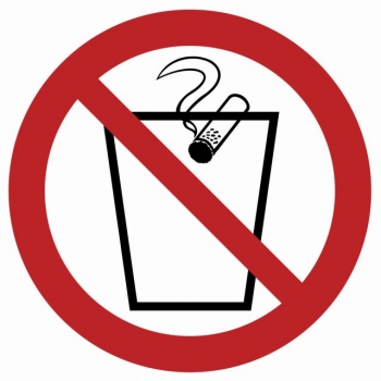 Znak Zakaz wrzucania niedopałków do kosza folia samoprzylepna GB018