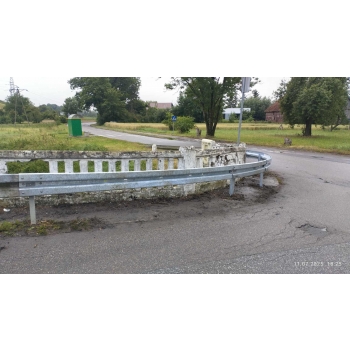 Montaż instalacja barier drogowych energochłonnych U-14a