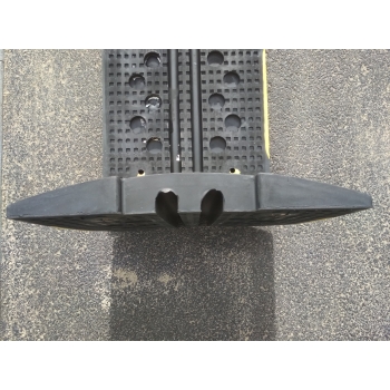 Próg zwalniający gumowy Premium SALAMANDRA U-16